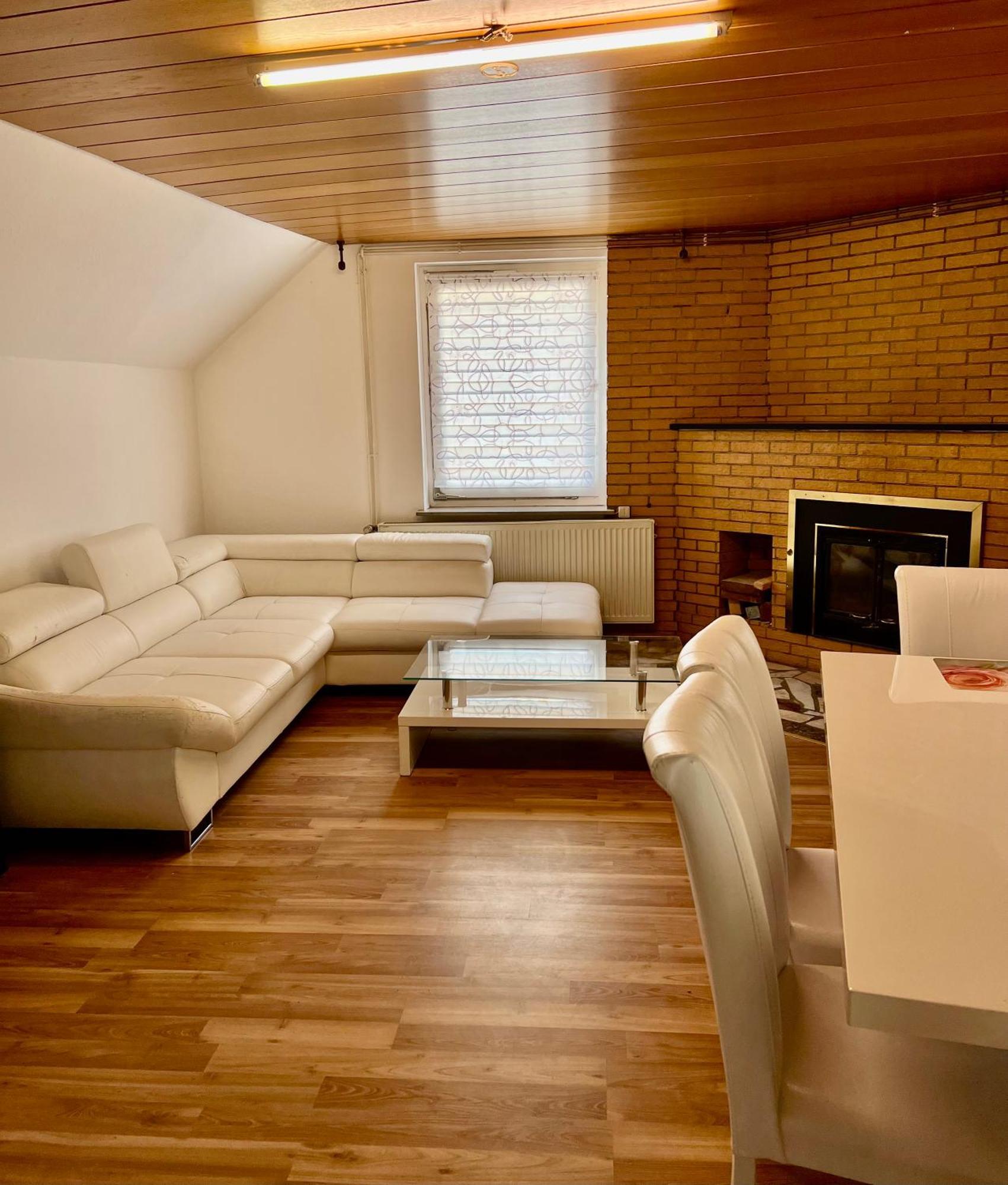 Messe In Laatzen Mit Kostenlosen Parkplaetz Appartement *